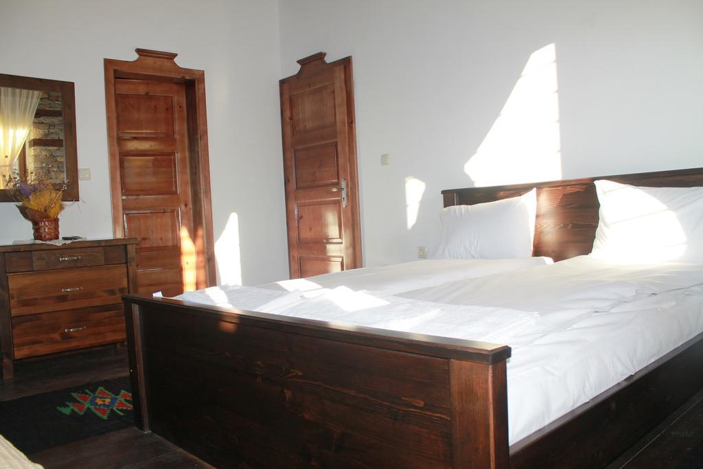 Leshtenski Perli Room photo